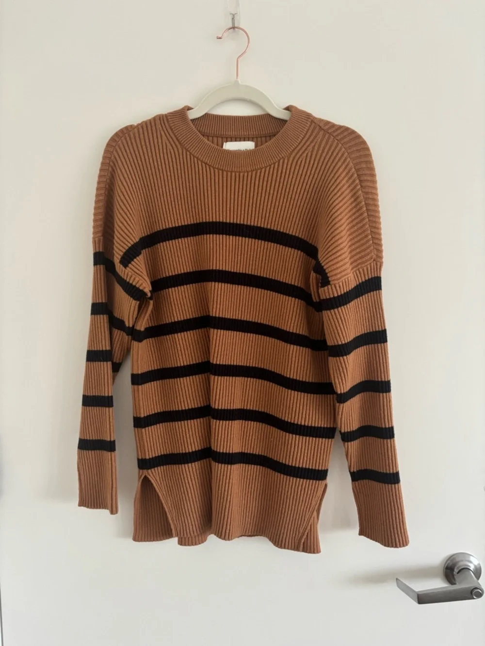 Abercrombie and Fitch Soft AF Luxe Loft Sweater - Picture 2 of 6